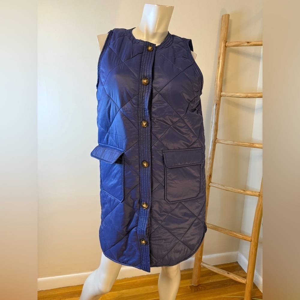 Top It Off Quilted Long Button Up Stadium Style Sleeveless Vest M/L Blue  NWT
